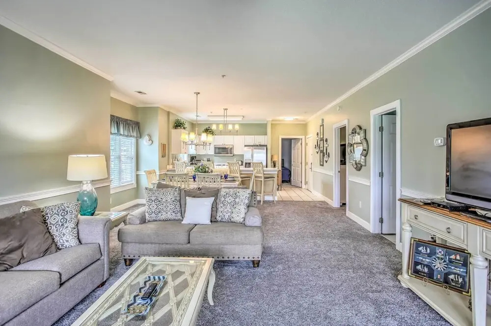 Tasteful Myrtle Beach Condo With Patio & Pool!