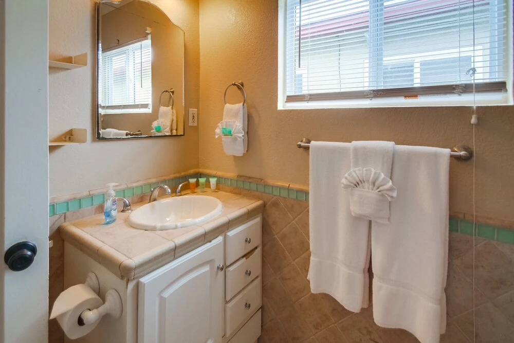 Cohasset Condo 2
