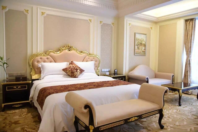 Huanghe Grand Hotel