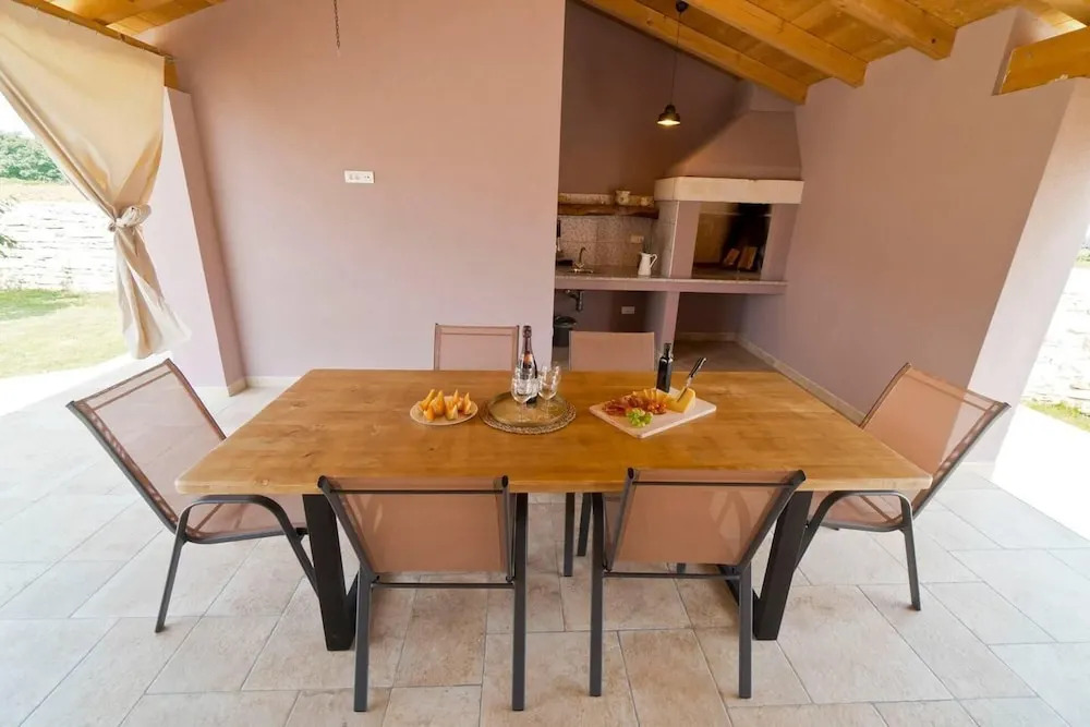 Lovely 3-bed Villa in Istria Villa Flegar
