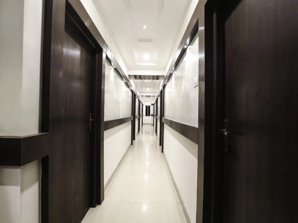 OYO 14925 Harsha Residency