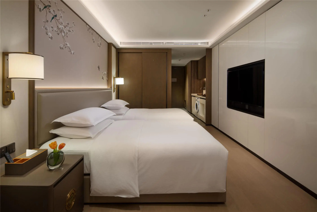 Yuexiu Hotel Guangzhou,Curio Collection by Hilton