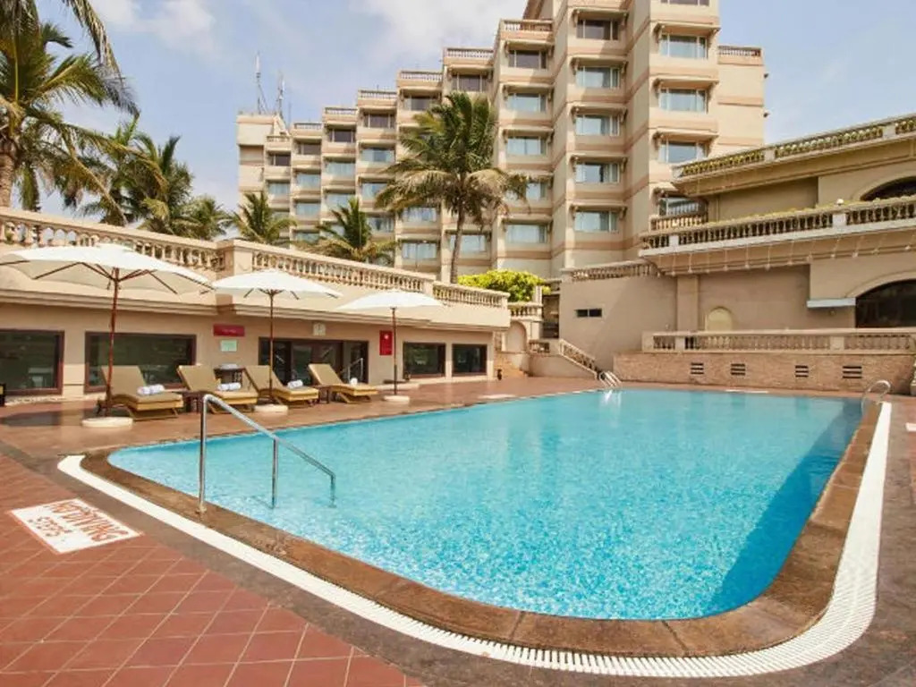 The Gateway Hotel Beach Road
