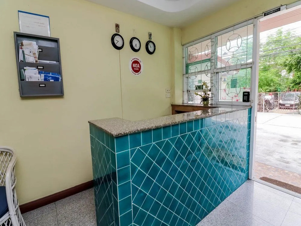 Nida Rooms Pubpla Metro Ladprao 96