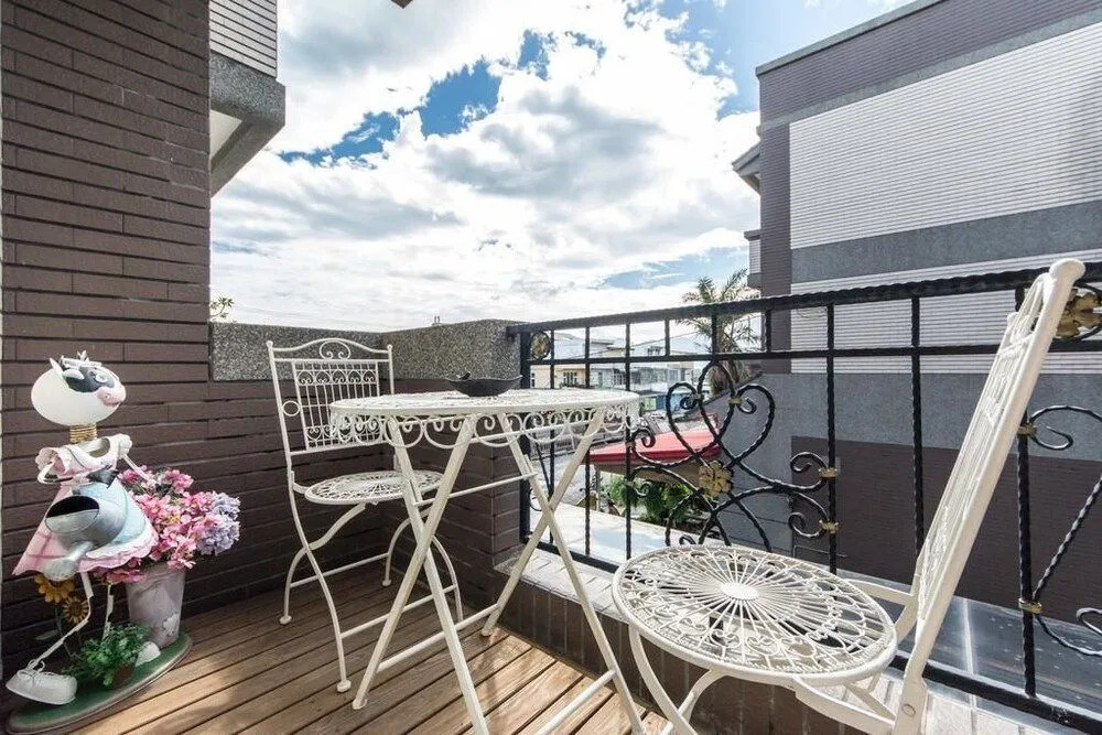 Traditional Arts Country Inn