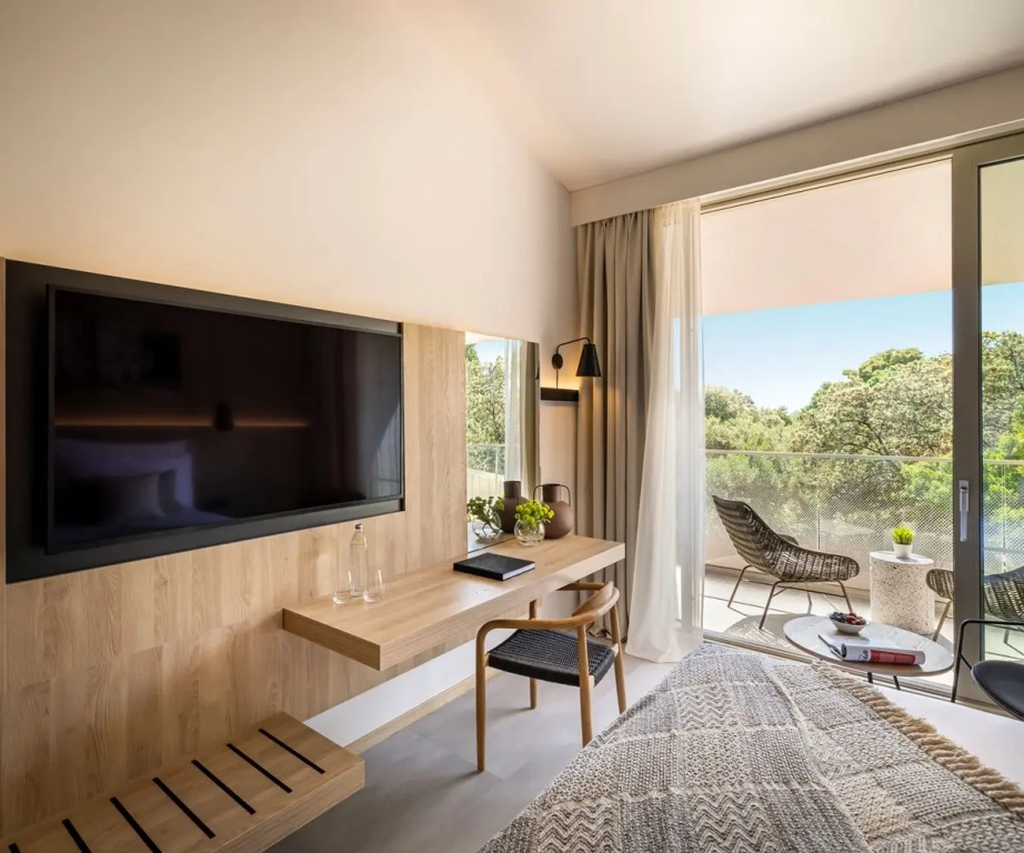 Valamar Tirena Hotel