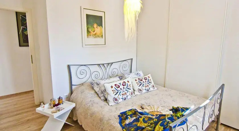 Central City Bruna Apartments