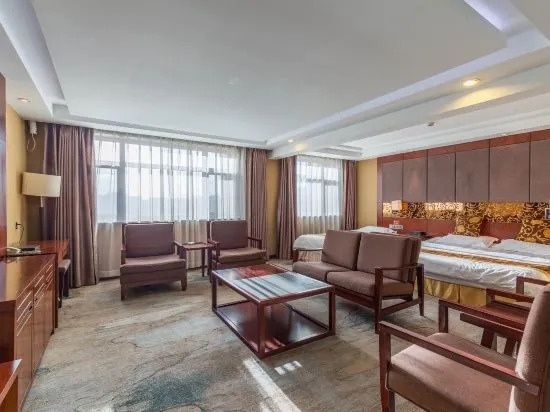 Golden Emperor Hotel