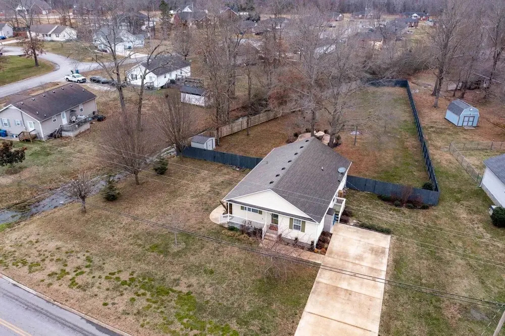 Single-story Manchester Home Close to Parks!