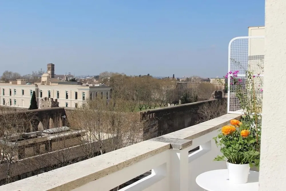 Windows on Rome