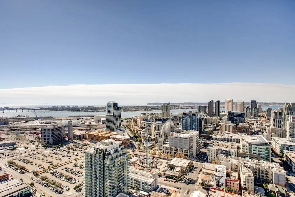 Gorgeous 3 BR  Prime Downtown San Diego