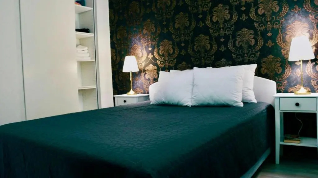 Ilona Apartments - "The City Condo"