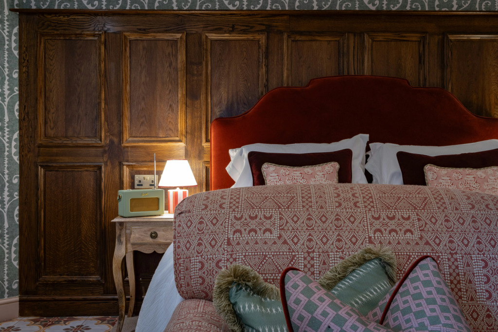 The White Hart - A Heartwood Inn