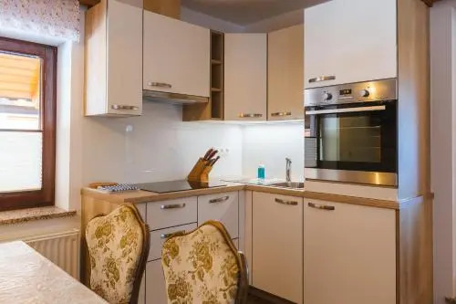 Apartment Ledrar