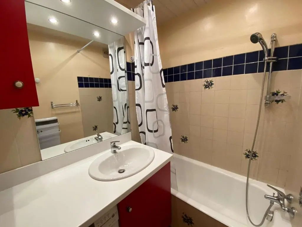 Appartement T2 ensoleillé, 5 couchages - Le Grand-Bornand - FR-1-241-54