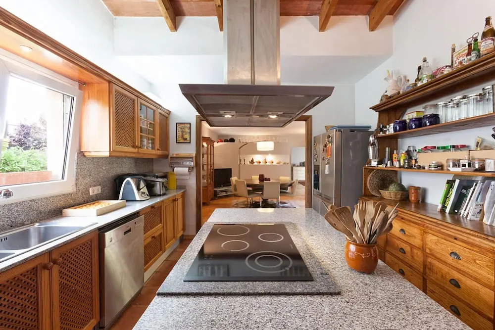 Villa With 4 Bedrooms in Llucmajor, With Wonderful sea View, Private P