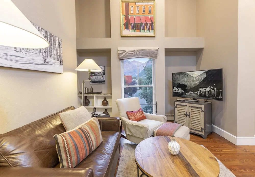 River Club 309 2 Bedroom Condo by Alpine Lodging Telluride