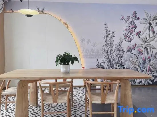 Jingfang E-sports Homestay (Tongchuan Bridge Shenghua Plaza)