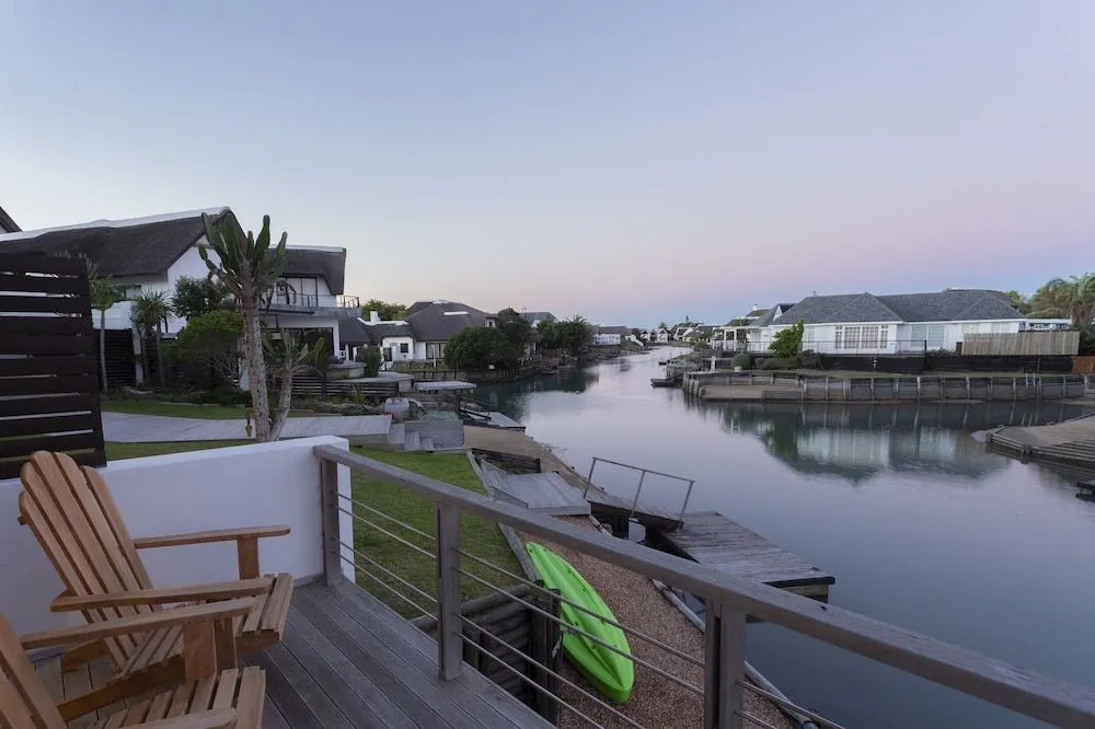 CANAL GUEST HOUSE - Waterfront Boutique B&B