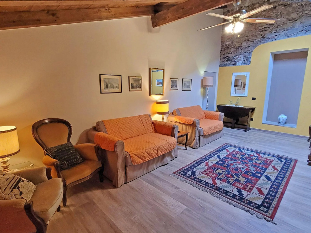 Exquisite Holiday Home in Pistoia With Swimming Pool