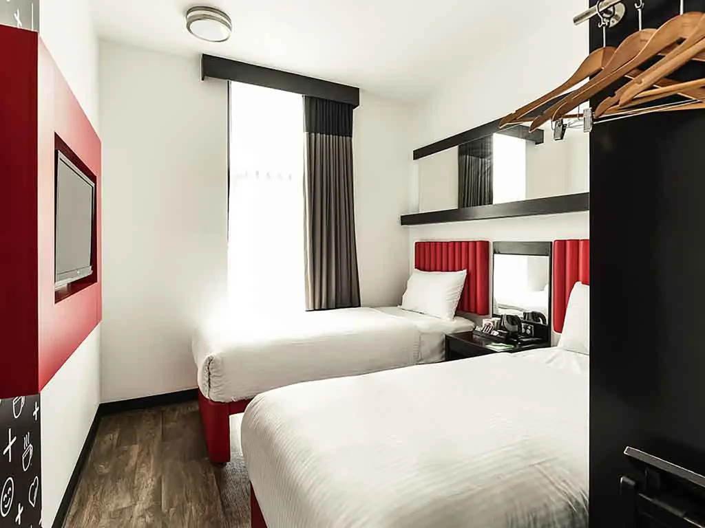 Essence Hotel Carlton