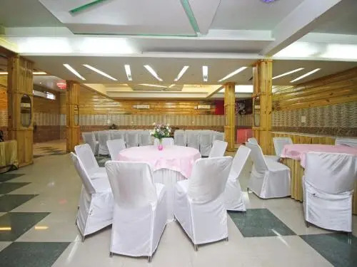 Via Travelers Lodge