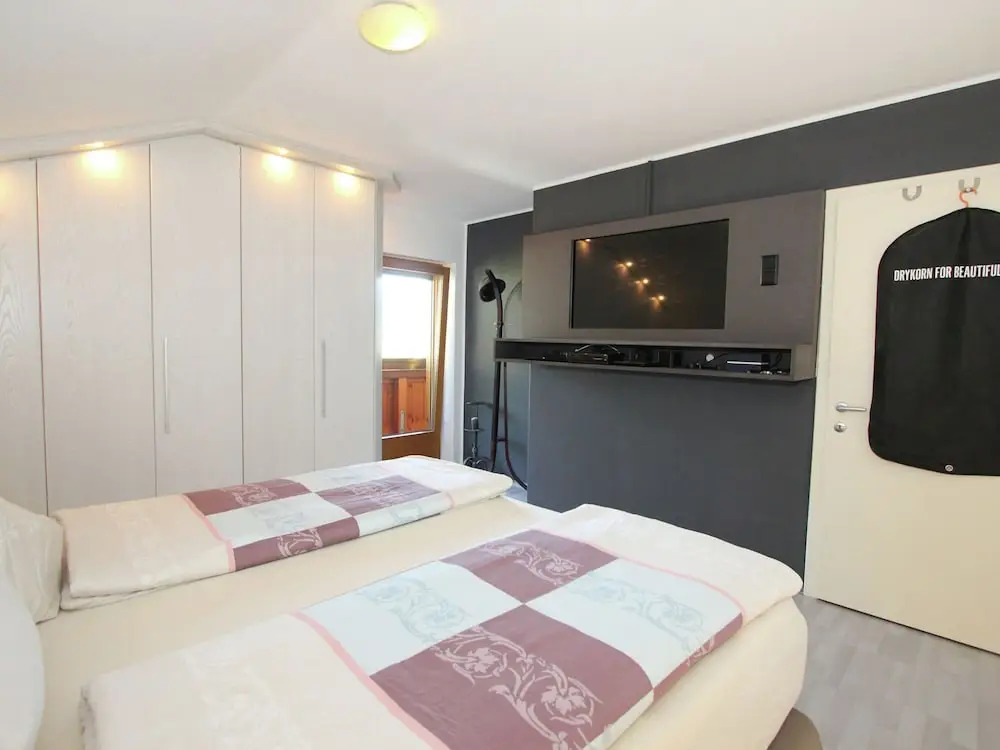 Beautiful Apartment in Fügen Tyrol With Parking
