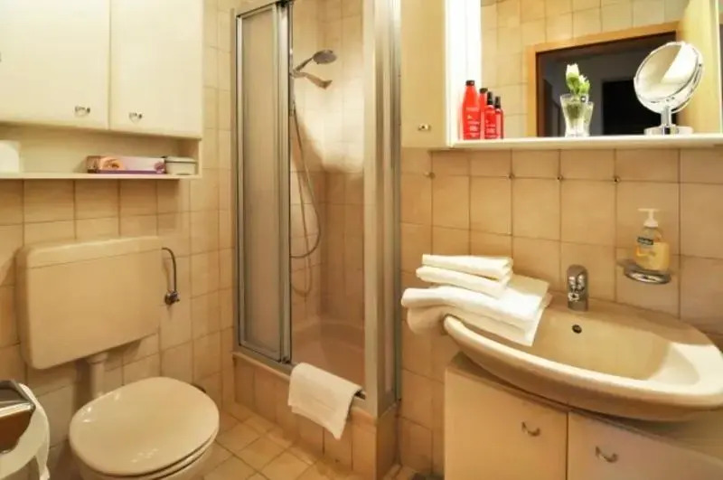 Haus Tina