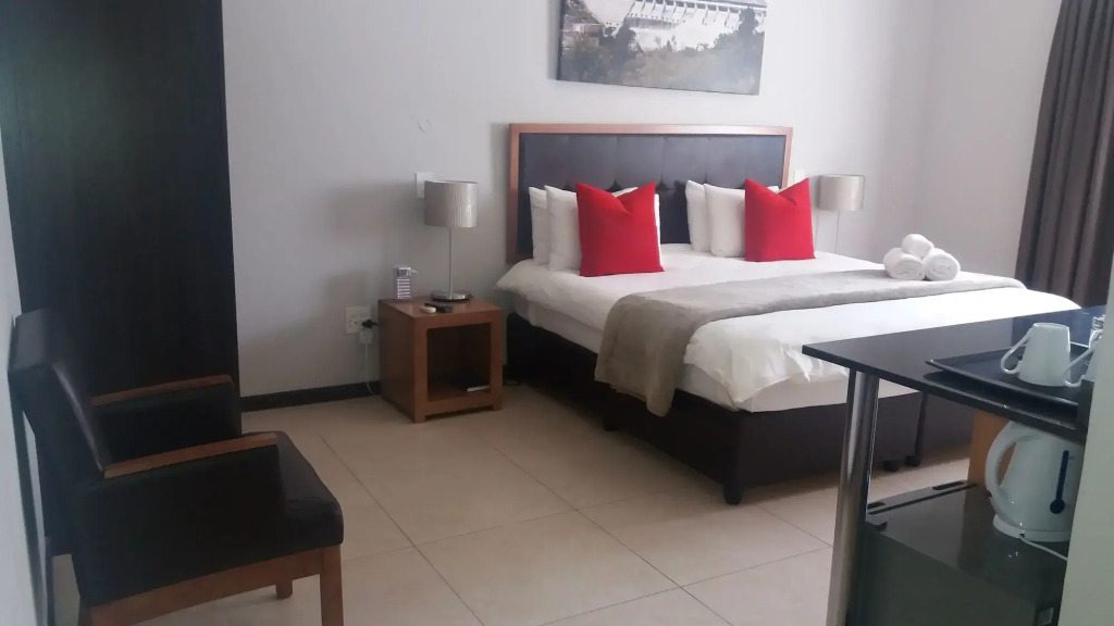 Clanwilliam Hotel