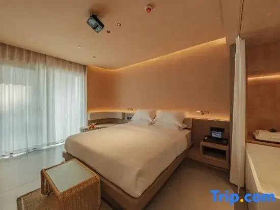 Xishuangbanna Jinghong Midu Suite Hotel (Starlight Night Market)