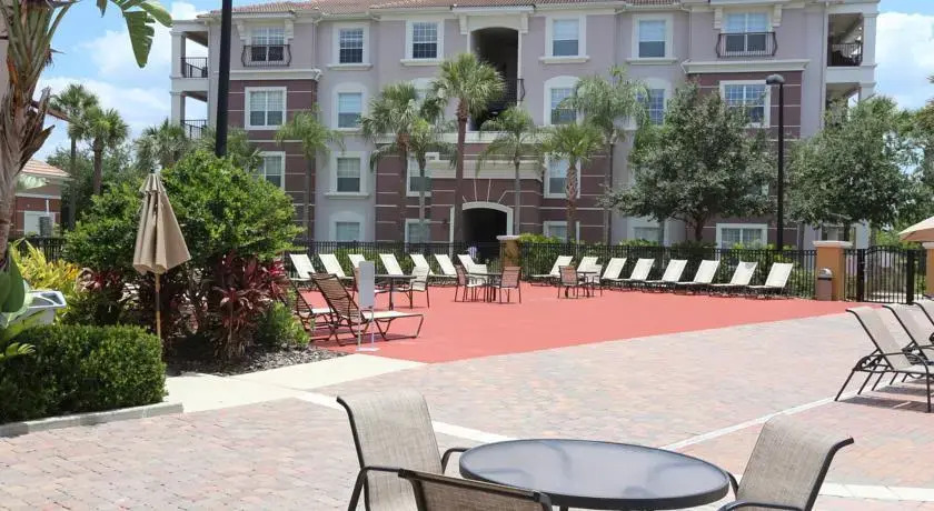 Vista Resort Suites near Universal Studios Orlando