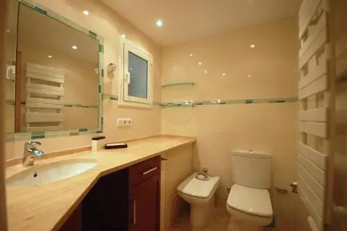 LETS HOLIDAYS SEA VIEWS APARTMENT in SA GABARRA