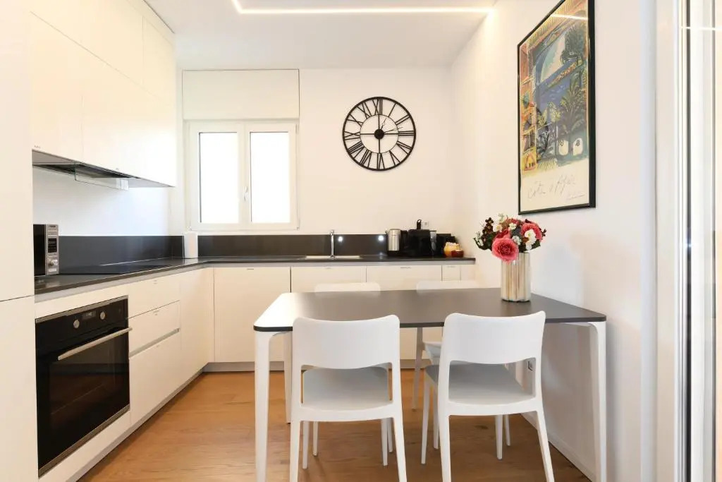 Lake Modern Suites