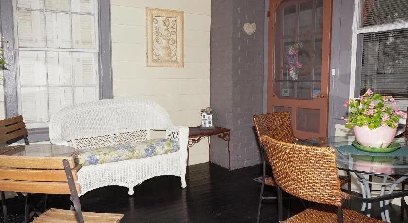 Meadows Inn