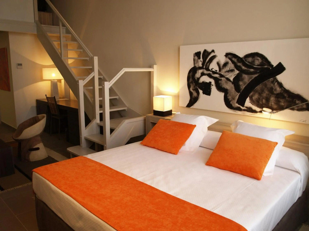 Eco Alcalá Suites