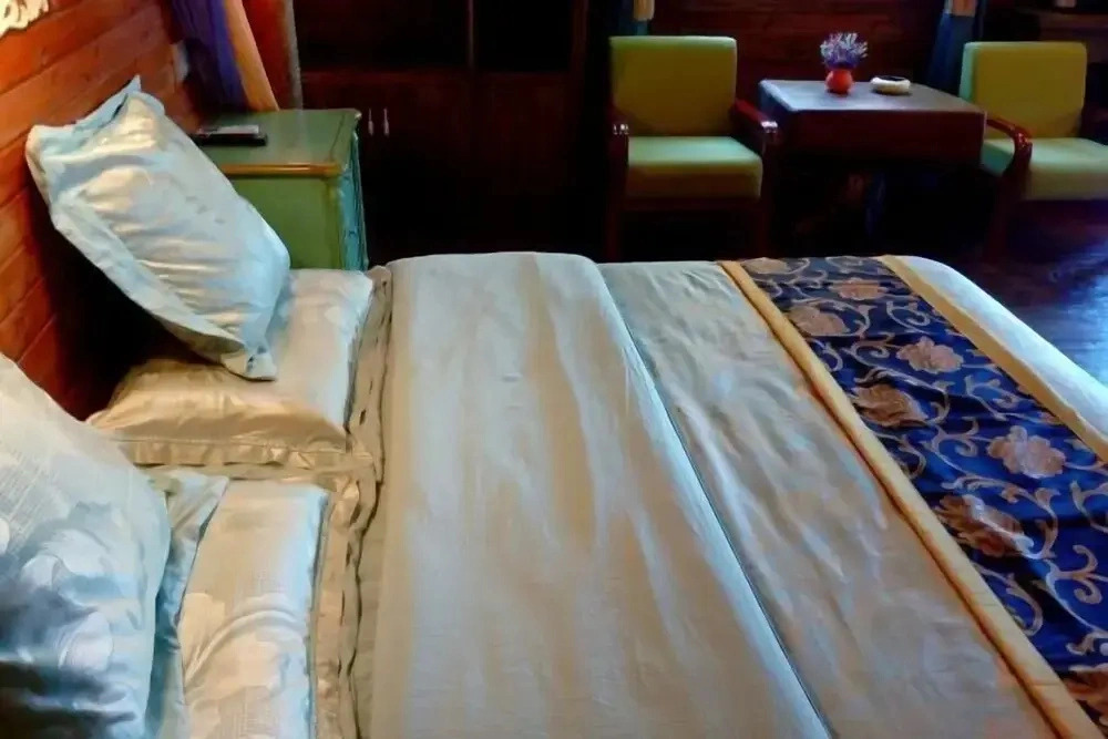 Bafu Shanju Hotel