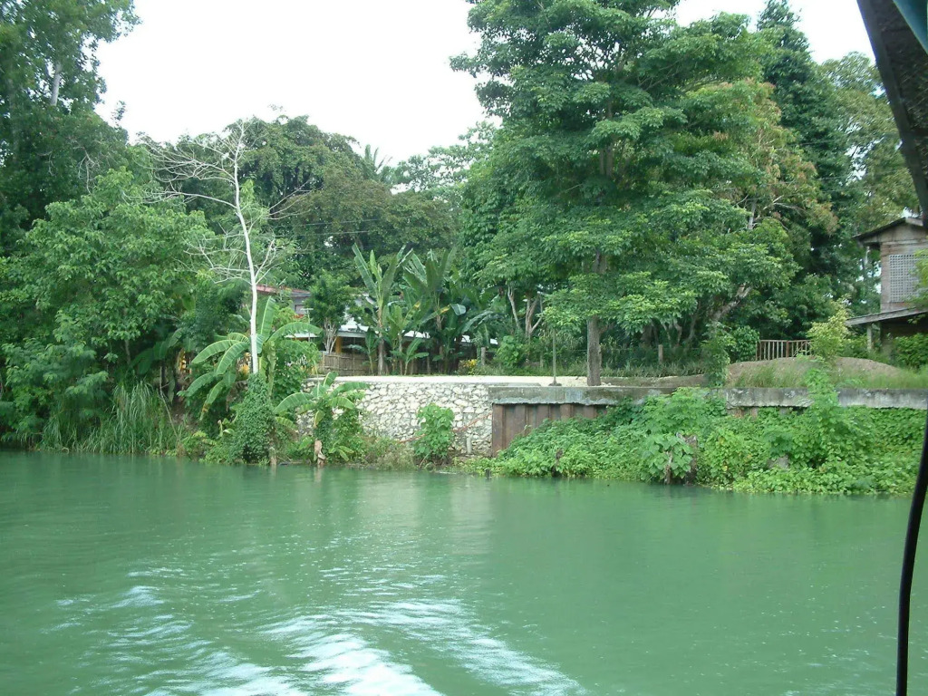 Bohol White House Bed & Breakfast