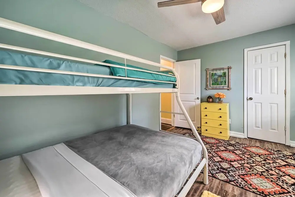Pet-friendly Wilmington Home ~ 5 Mi to Beach!