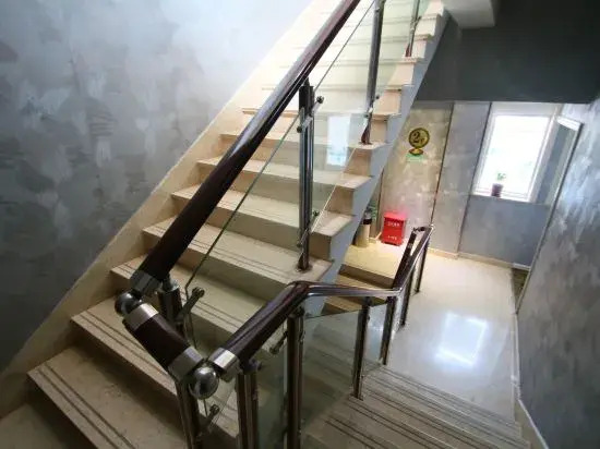 Shanghai Meichuhua Business Hotel