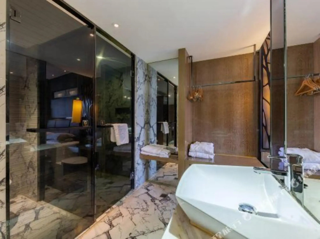 Tianhai Themed Select Hotel