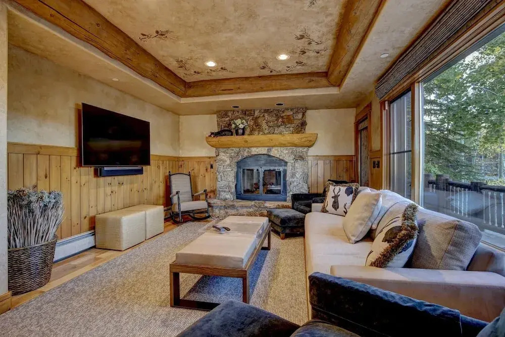 Family Getaway House #1 7 Bedrooms 9.5 Bathrooms Home