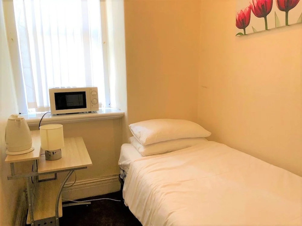 Budget Rooms Crosskeys