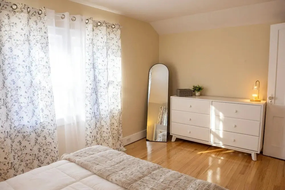 Ann Inn - Downtown New Milford Apartment
