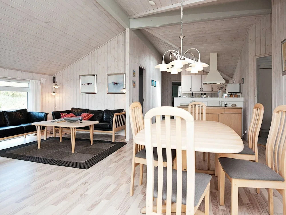 Cozy Holiday Home in Henne Jutland With Indoor Whirlpool