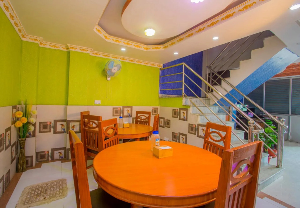 OYO 222 Hotel New Himalayan