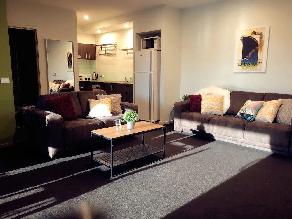 Port Melbourne Beach Front Apartment