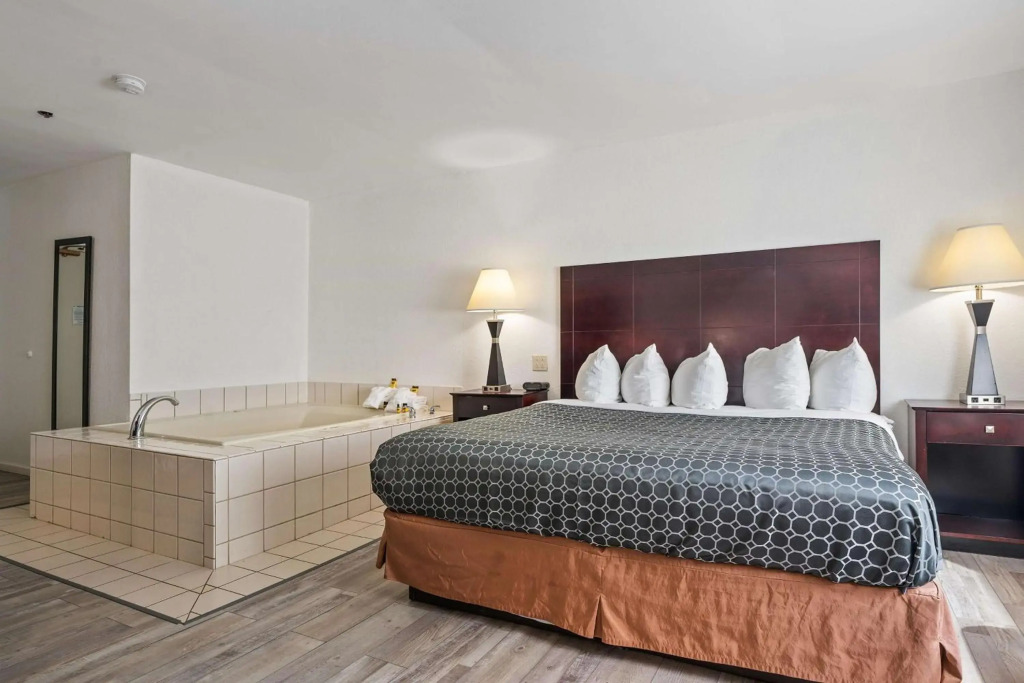 Best Western Oakbrook Inn