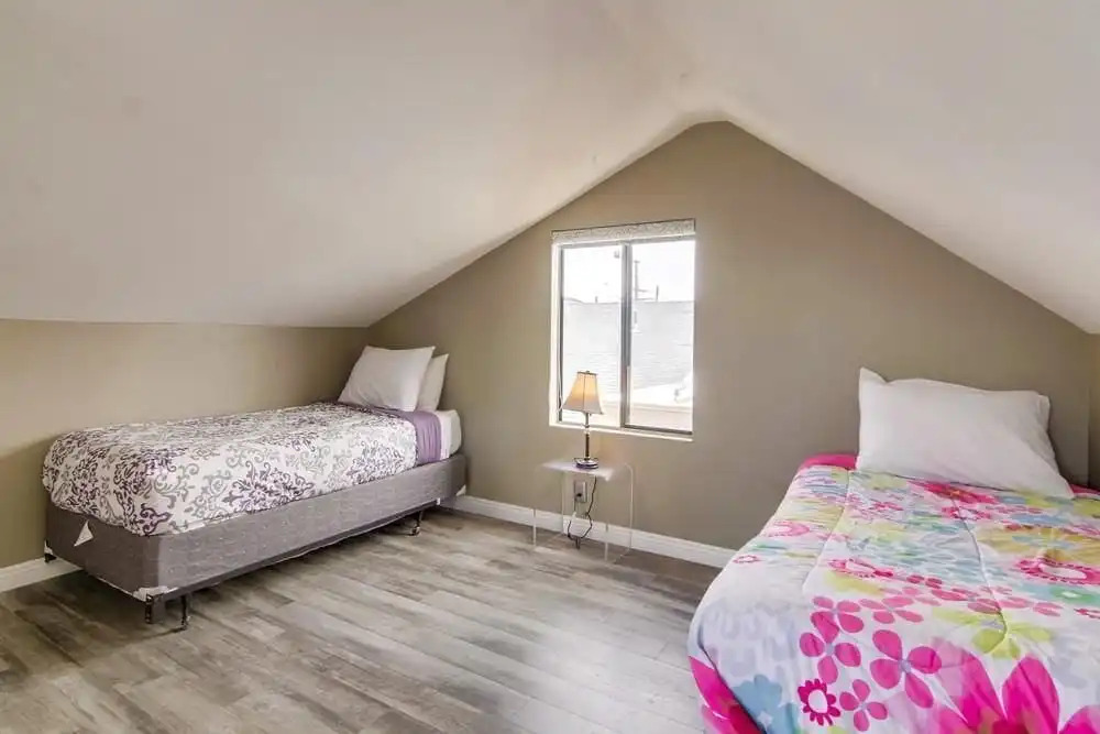 Beach Style 3 - 6 Br Home