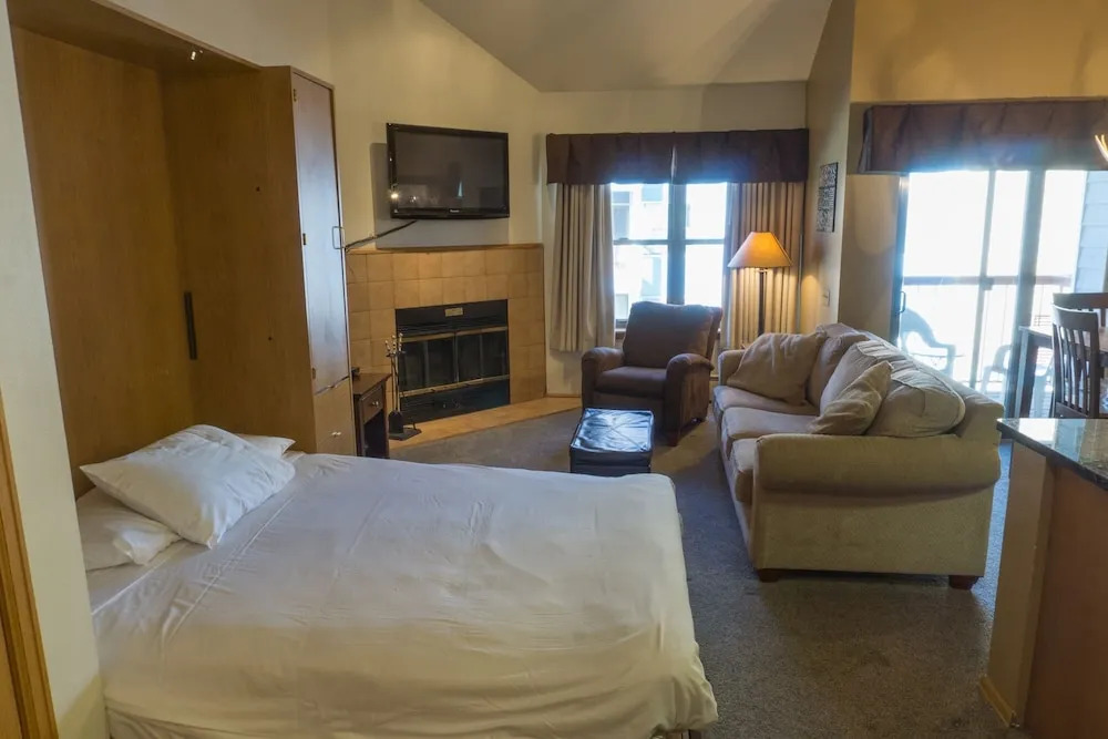 Steps To Winter Adventures Relaxed  W/Loft Bedroomppl Condo by RedAwning