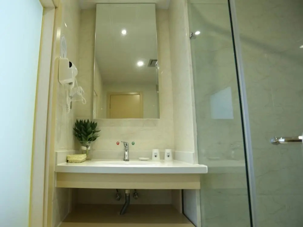 Tianjin Yuetan Hotel